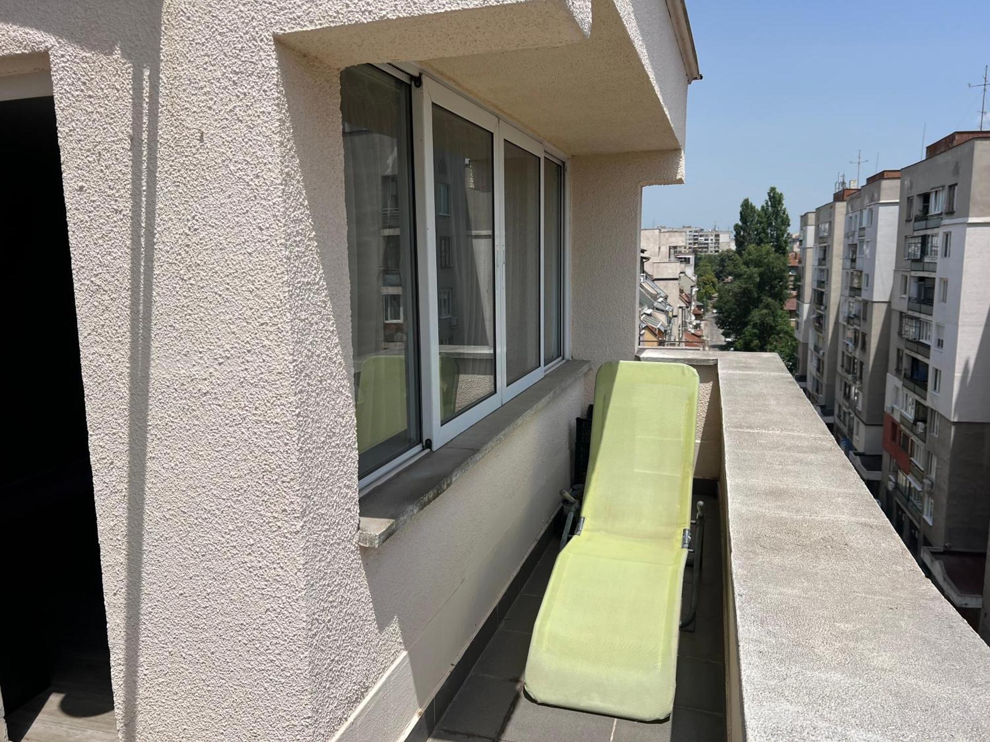 Cosy Rooftop In Center Apartment